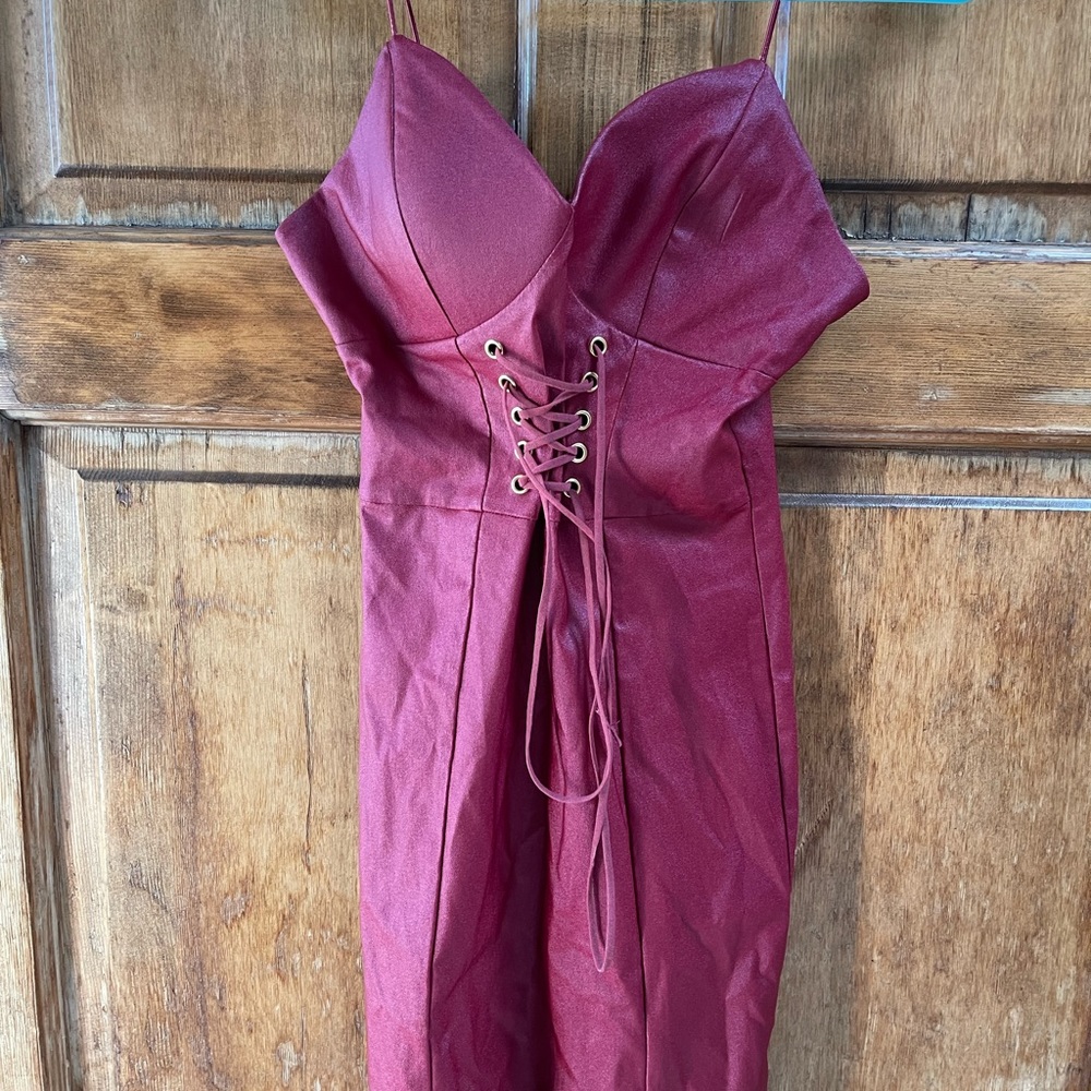 Guess Burgundy Tight little Dress